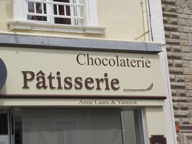 hvemerannelaure.jpg